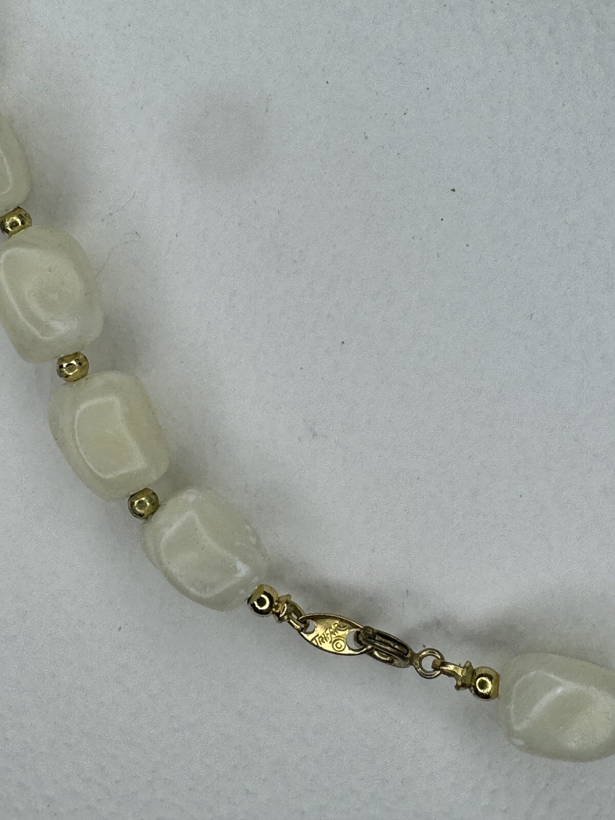 Vintage Trifari White Plastic Rectangular Gold Be… - image 8