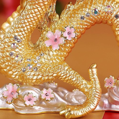 luxury interior gift Dragon figurine holding a cherry blossom ball - Picture 6 of 9