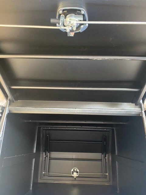 Picture 5 of 6