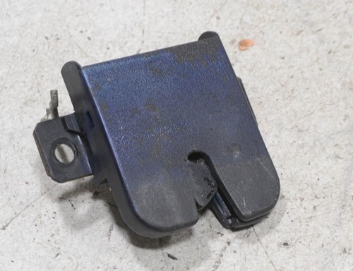 VW Golf 4 1J Bj 99 Heckklappen Schloss Verriegelung 1J6827505B #107460-F403