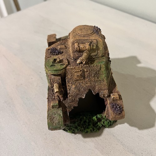 Fish Tank Decoration Military Tank Wreak Decor Hiding Cave 3.5x5.5"