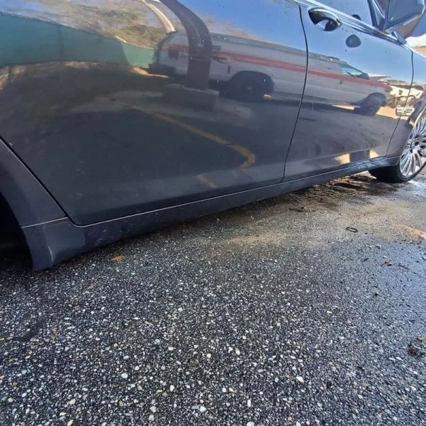 Moldura de panel basculante usada se adapta a: BMW 750I grado A 2009 Foto 2 de 4