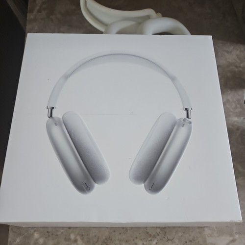 AirPods Max Lightning Argent avec Smart Case - Photo 4 sur 6