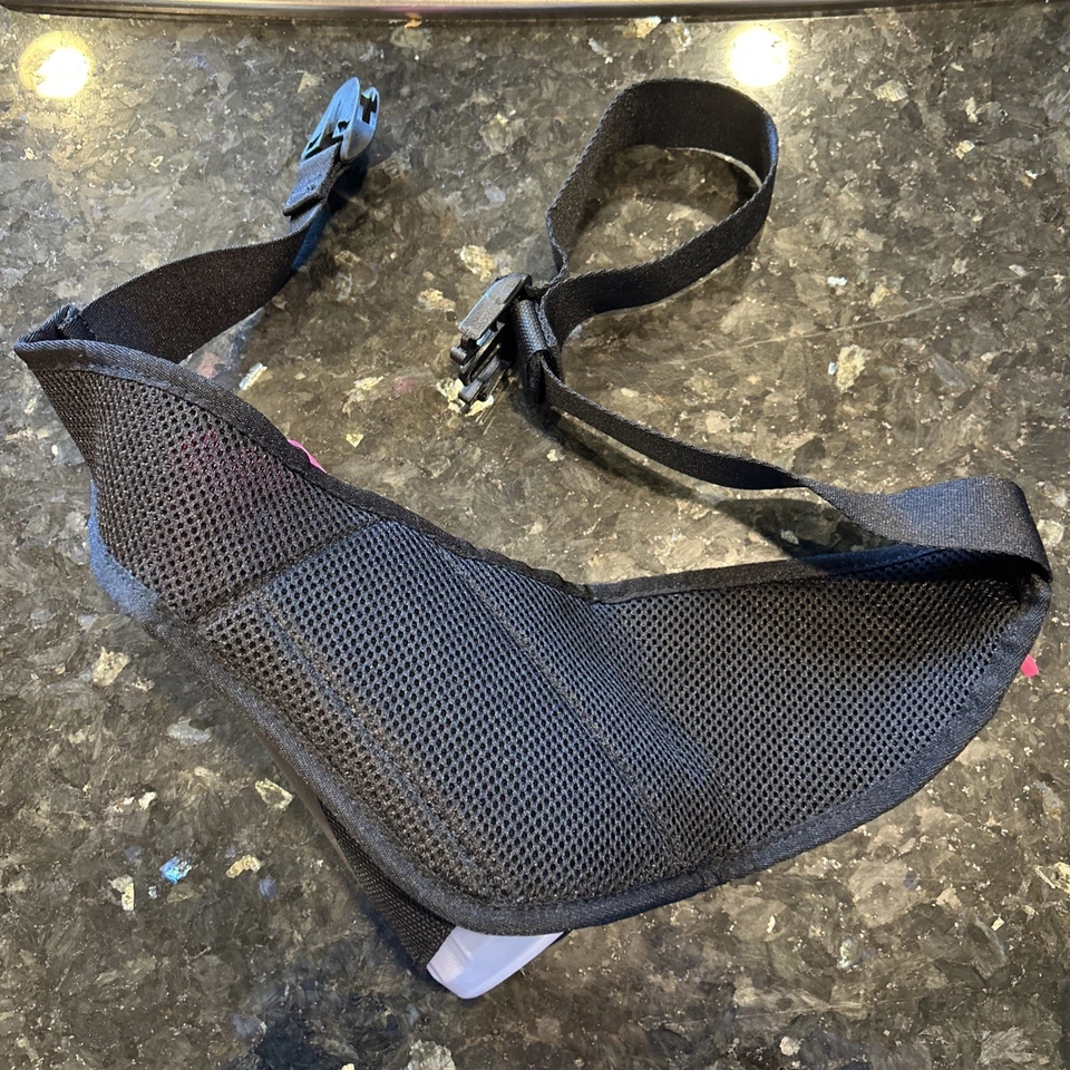 Nike Grande Fitness Cinturón para Correr 22oz Botella de Agua Negro/Rosa NUEVO Foto 3 de 4