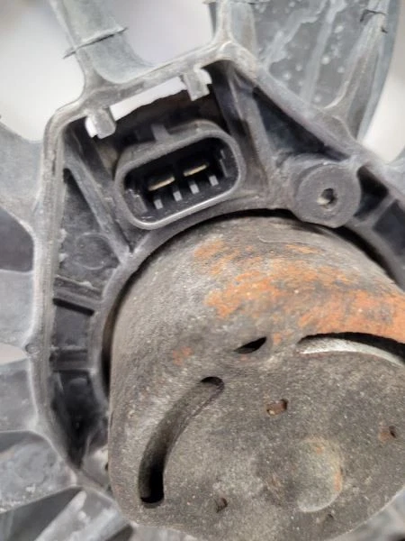 07-17 JEEPCOMPASS радиатор вентилятор мотор вентилятор в сборе классический стиль 68031872AA - Изображение 3 из 4