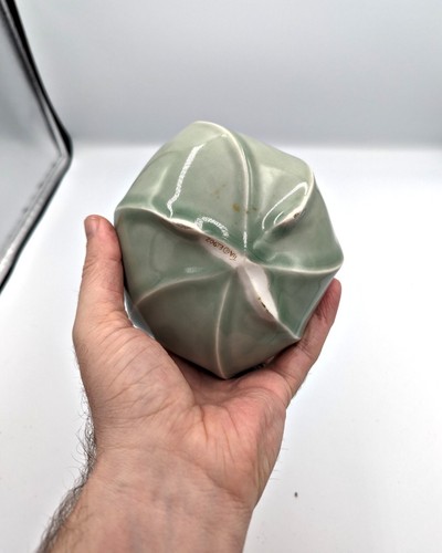 Signed TIA Handmade Porcelain Shell Bowl Folded Leaf Swirl Art Pottery Vintage 6 - 第 6/7 張圖片