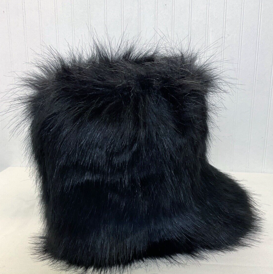 Y2K Rave Fur Boots | Faux Fur | Black | Women