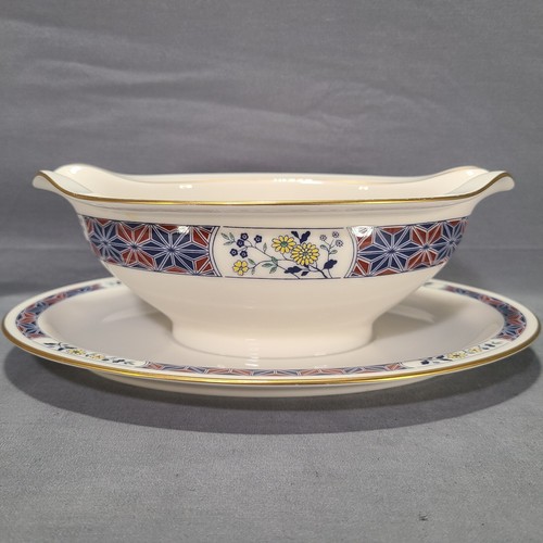 Noritake Ivory China Gravy Boat Cathay Pattern 7179 Japan Good Condition