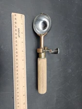 Vintage Brass arnold # 50 ice cream scoop wood handle works Racine Wisconsin 20