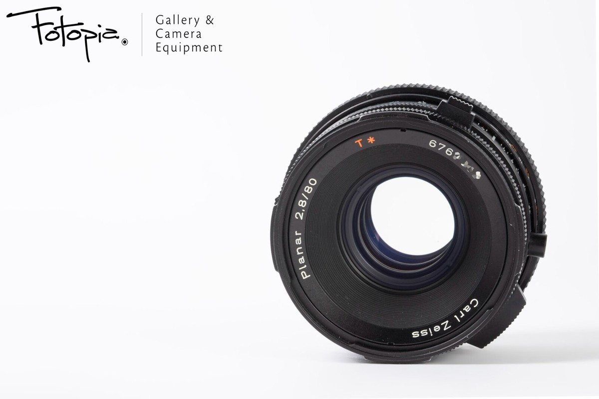 Hasselblad 500C/M - Black with CF 80mm F2.8 T*, KIEV Prism