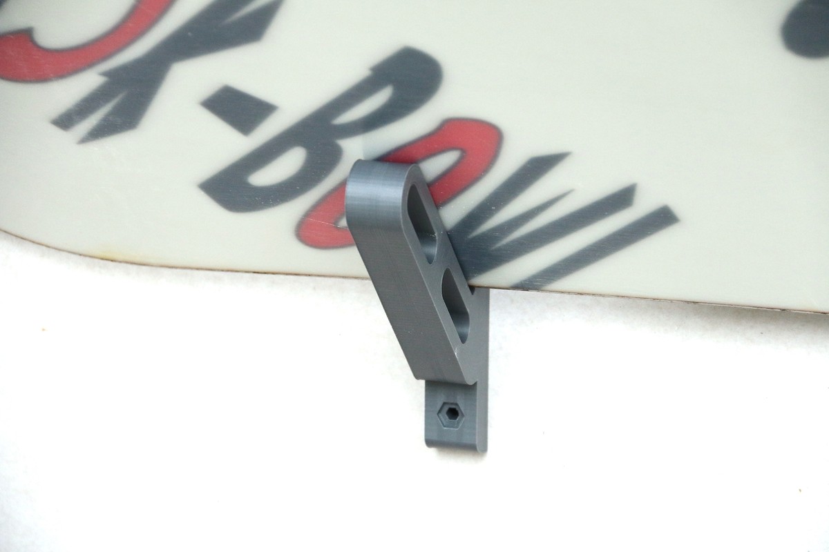 Rack Mural Pour Snowboard 3DBeli – Support Plastique 3D – Jaune – Fabriqué En Slovaquie