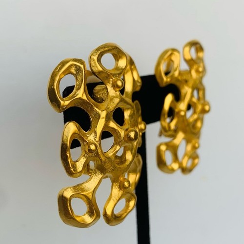 Vintage Maxine Denker Modernist Statement Clip On Earrings Gold Tone - Picture 2 of 5