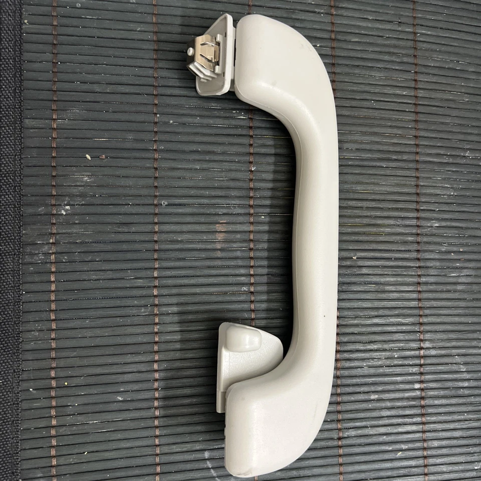 2022 SUBARU OUTBACK ЗАДНИЙ ЛЕВЫЙ ЗАХВАТ КРЫШИ ВСПОМОГАТЕЛЬНАЯ РУЧКА OEM - Изображение 3 из 3