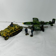 king  country WS100 ww2 German Focke Wulf Rammjager w/ WS101 Transport Figs