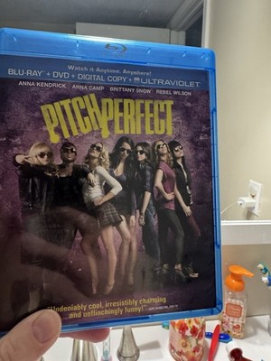 Universal Pitch Perfect Blu-ray+DVD+Digital Copy PG-13 English Anna Kendrick
