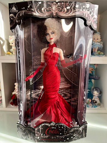 Disney Cruella Limited Edition Designer Collection 12 in Doll in Display Box