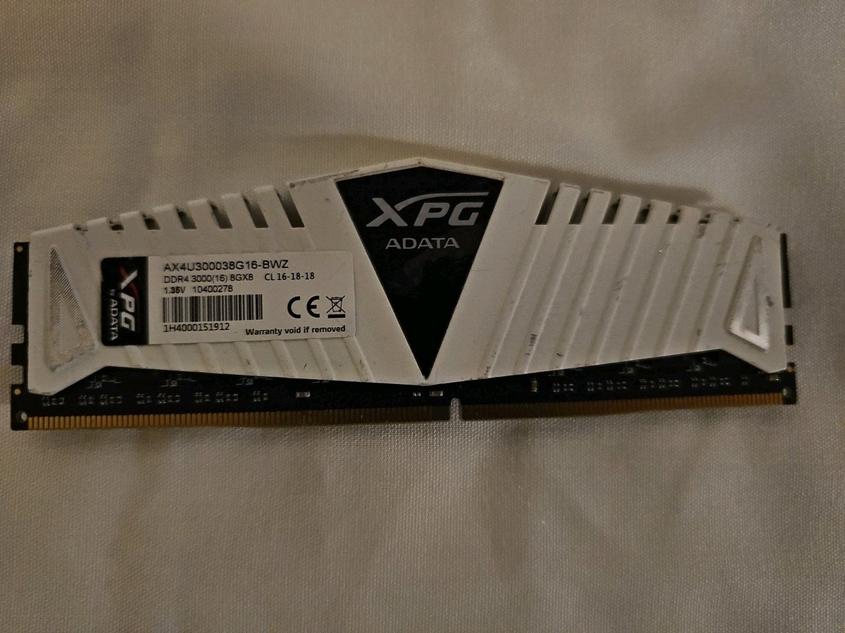 ADATA XPG (1x8GB) RAM DDR4 3000MHz AX4U300038G16-BWZ CL 16-20-20