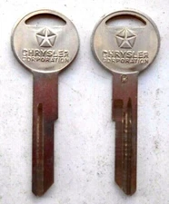  (1)   CHRYSLER DODGE   Original  KEY BLANK  With  LOGO   # 320433