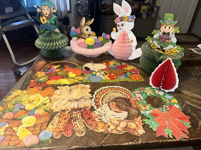 Vintage Beistle And HALLMARK Holiday Decorations! Lot Of 10! Huge Lot Nice Set!!