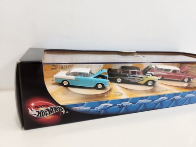 Hot Wheels 55 Chevy & Drag Races セット 100% Hot Wheels Cool Classics Series Tri-Five Chevy 55 56 57