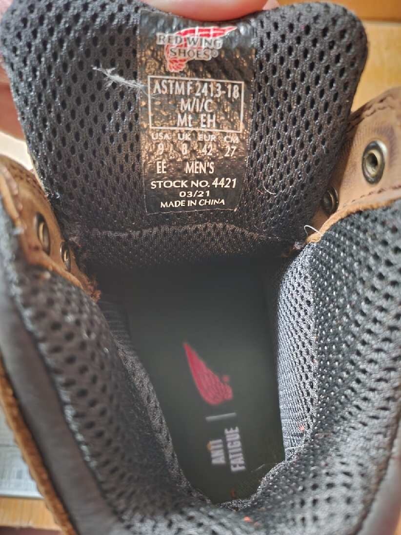 Red Wing 4421 MetGuard work boots w/ AntiFatigue insoles. Excellent