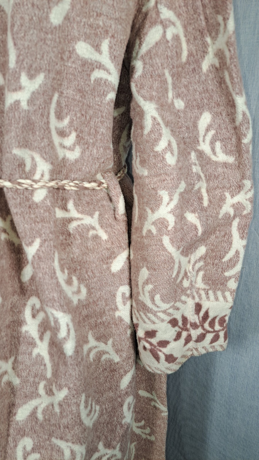 BEACON TYPE BLANKET ROBE WITH LEAF PATTERN - image 6