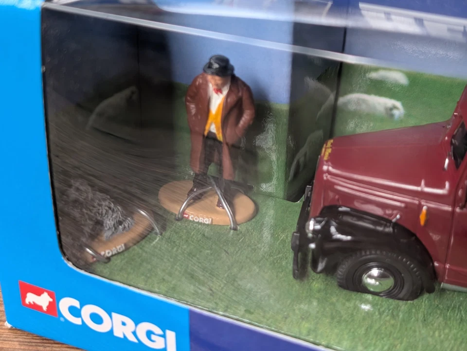 CORGI VANGUARDS HEARTBEAT TV SERIES MORRIS TRUCK & GREENGRASS MODEL CC07301 1:43 - Image 2 of 4