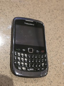 BlackBerry Curve 9300 3G schwarz Smartphone - ungetestet - mit Akku