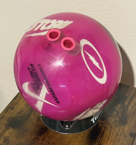 14lb Storm Strike Out Breast Cancer Pink / Clear Bowling Ball used (no thumb) - 第 4/11 張圖片