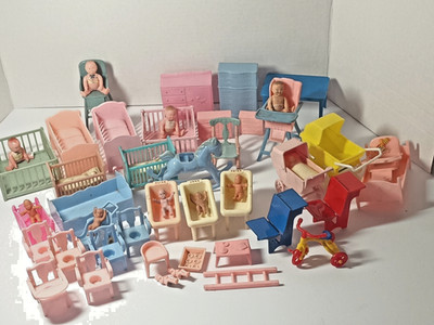 Renwal Plasco Marx 49 Piece Lot Dollhouse Nursery Furniture Baby Dolls Tricycle