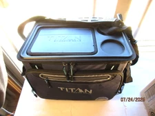 Brand New Titan by Arctic Zone 40 Can Collapsible Tabletop Cooler Deep Freeze