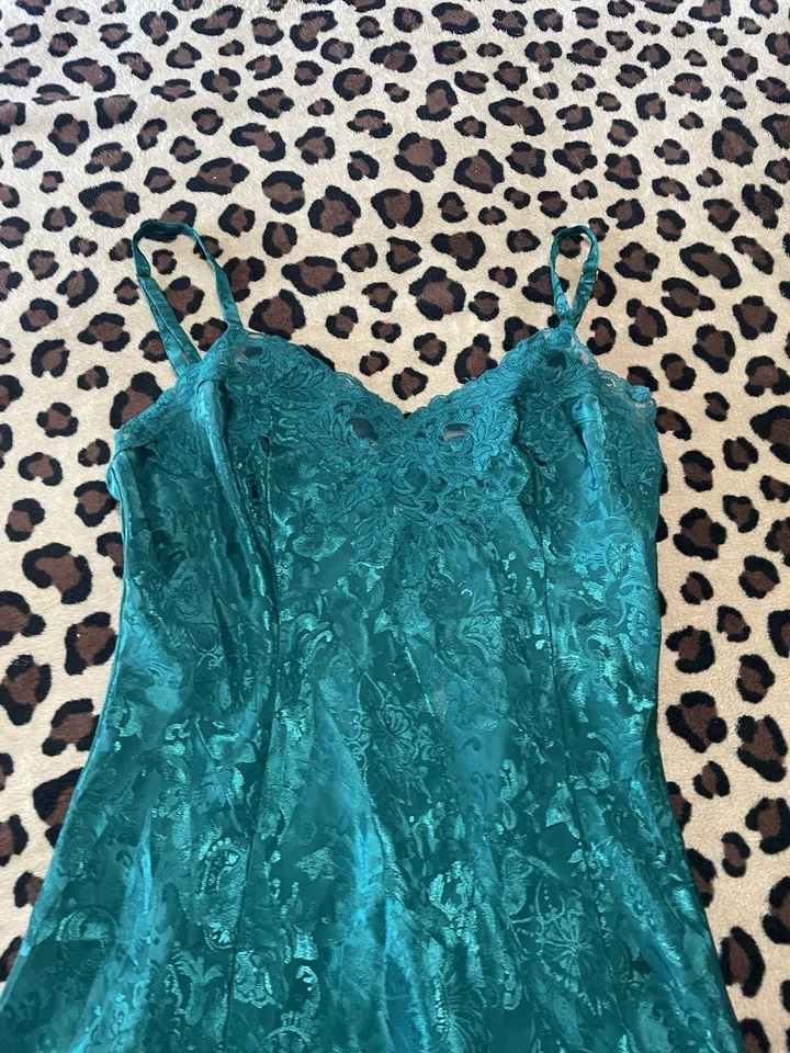 Victoria's Secret Small Vintage Gold Label Teal Satin Nightie Chemise Babydoll - Image 2 of 4