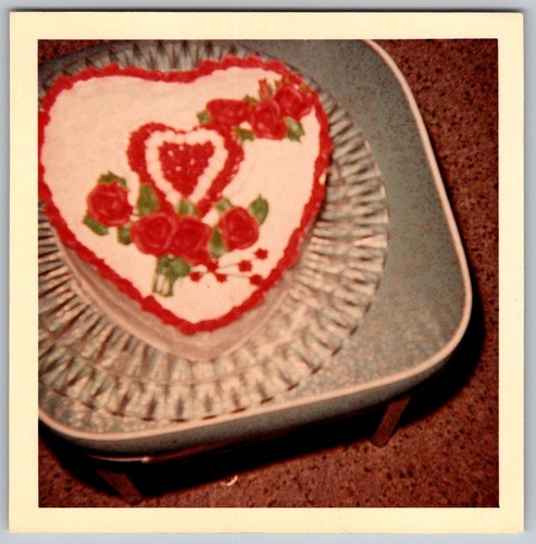 Vtg Color Snapshot Heart Shaped Cake With Red Roses Valentine's Day Decor 1960s