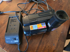 Sony Handycam CCD-TR6 Video8 Analog Camcorder With Charger AC-V16