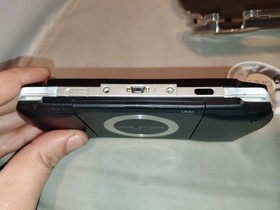 Sony PSP PSP-1001 PlayStation Portable - Black Clean W/ Assassins Creed And Case