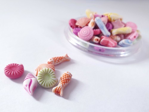 142g Sealife Beads Multicoloured Acrylic - Picture 3 of 3