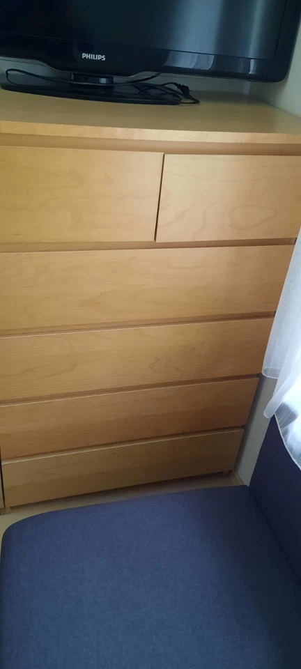 Schrank aus Buchenholz