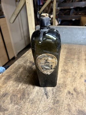 Antique Old Rare Early Empty Honeymoon Genever Gin Glass Bottle Paper Label USA