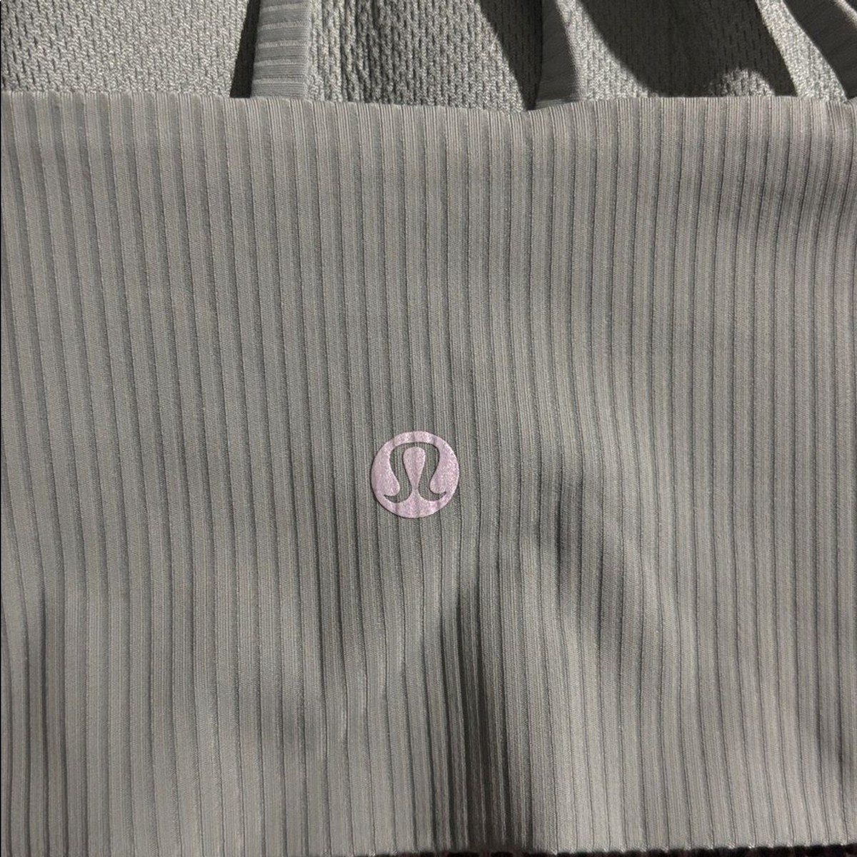 Lululemon Like a Cloud Ribbed Longline Bra *Light Support, B/C Cup Green Size 0 View 3