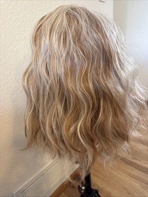 604 Crying Lin Brown Blonde Mix Short Wavy Bob 16 Inches Very Soft Lace Cap