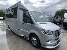 2026 Airstream Atlas Murphy Suite Tommy Bahama