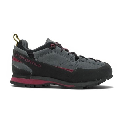 La Sportiva Women's Boulder X Carbon/Beet Approach Shoes 862-900310