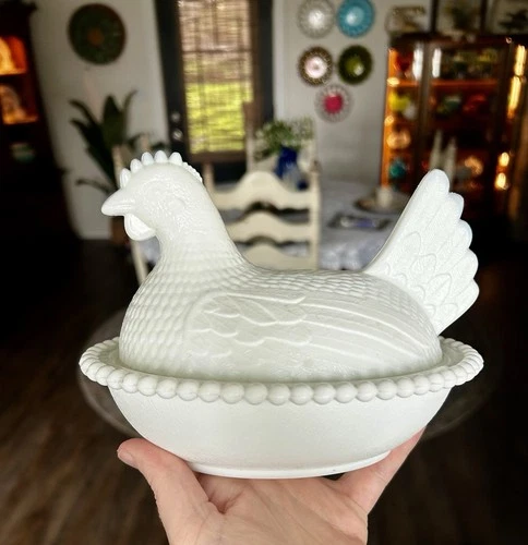 Indiana Milk Glass Vintage Hen On a Nest