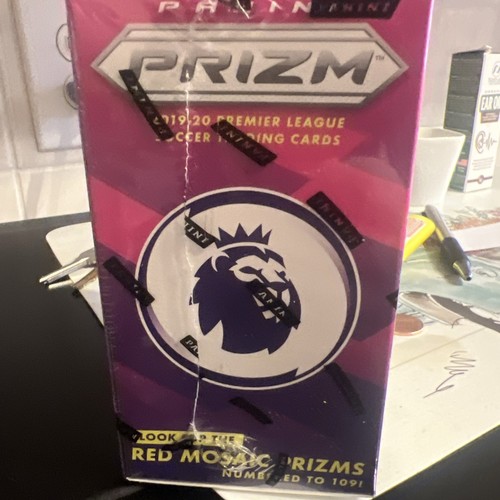 Caja bláster de fútbol de la Premier League inglesa Panini Prizm 2019-20 sellada - Imagen 2 de 4
