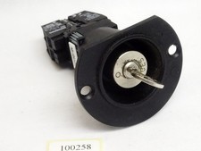 Siemens key switch rotary switch 3SB3400-0A 10.221556