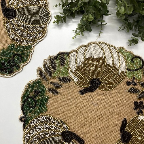 Set of 6, Handmade beaded placemat, pumpkin harvest table mat on burlap - Picture 4 of 6