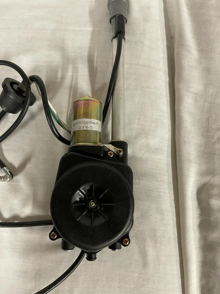 ANTENA DE ALIMENTACIÓN PONTIAC GRAND AM 1989-1991 - GM 22538565 OEM NOS Foto 4 de 4