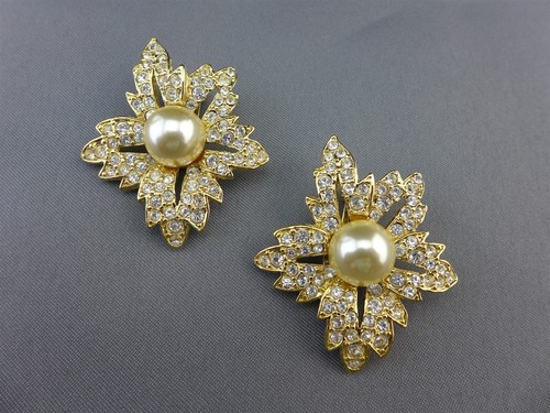 KJL Kenneth Jay Lane * BARBARA BUSH * PEARL & CRYSTAL CLIP EARRINGS *BOOK PIECE* - Picture 4 of 6