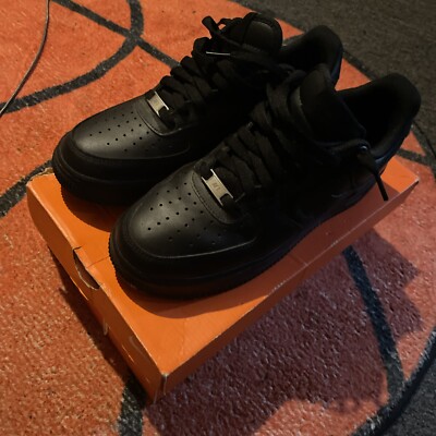 Size 8 - Nike Air Force 1 '07 Low Triple Black