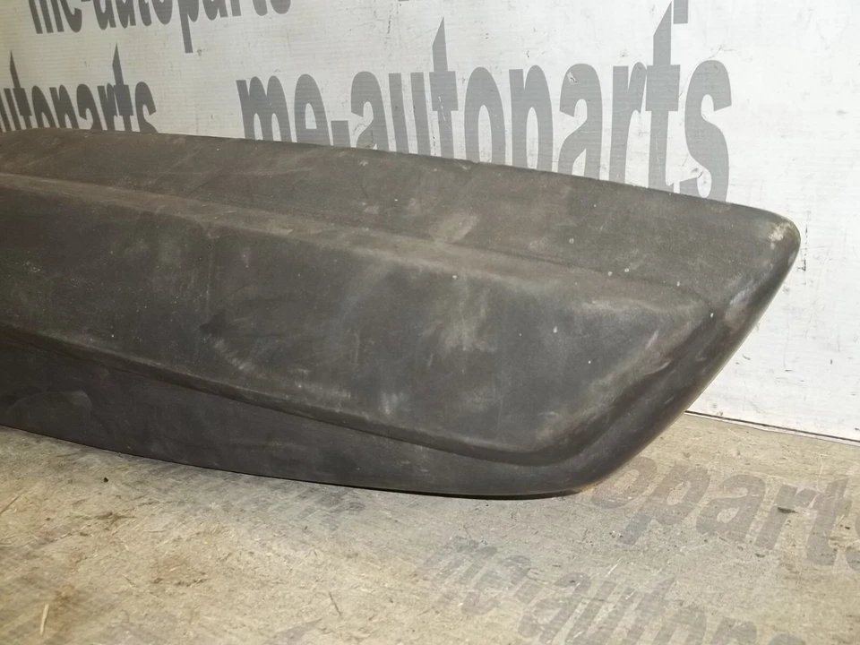 77-85 MERCEDES BENZ W123 OEM PASAJERO DERECHO TRASERO IMPACTO PARACHOQUES EXTREMO ALA DE GOMA Foto 3 de 4
